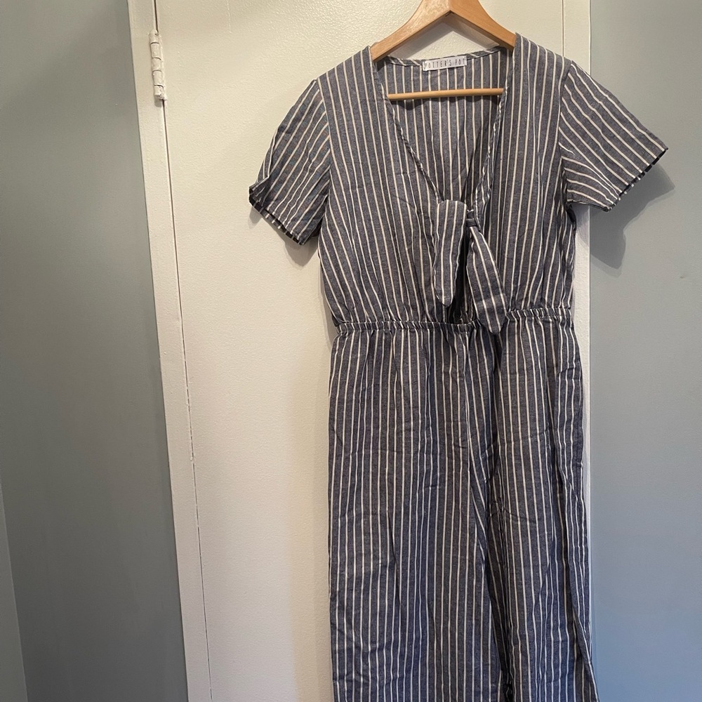 Striped Jumpsuit, short pants (below the knee) size l